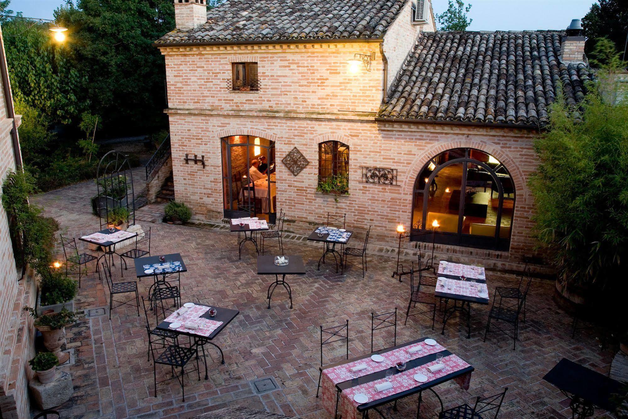 Albergo Le Case Macerata Extérieur photo